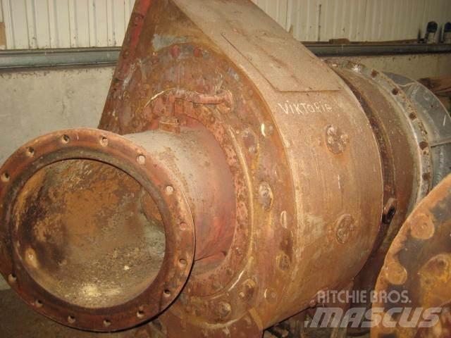 MAN 12V 32/40 turbo - 2 stk Ďalšie komponenty