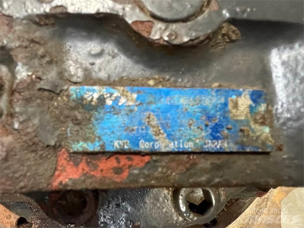 New Holland E485B Køregear Prevodovka