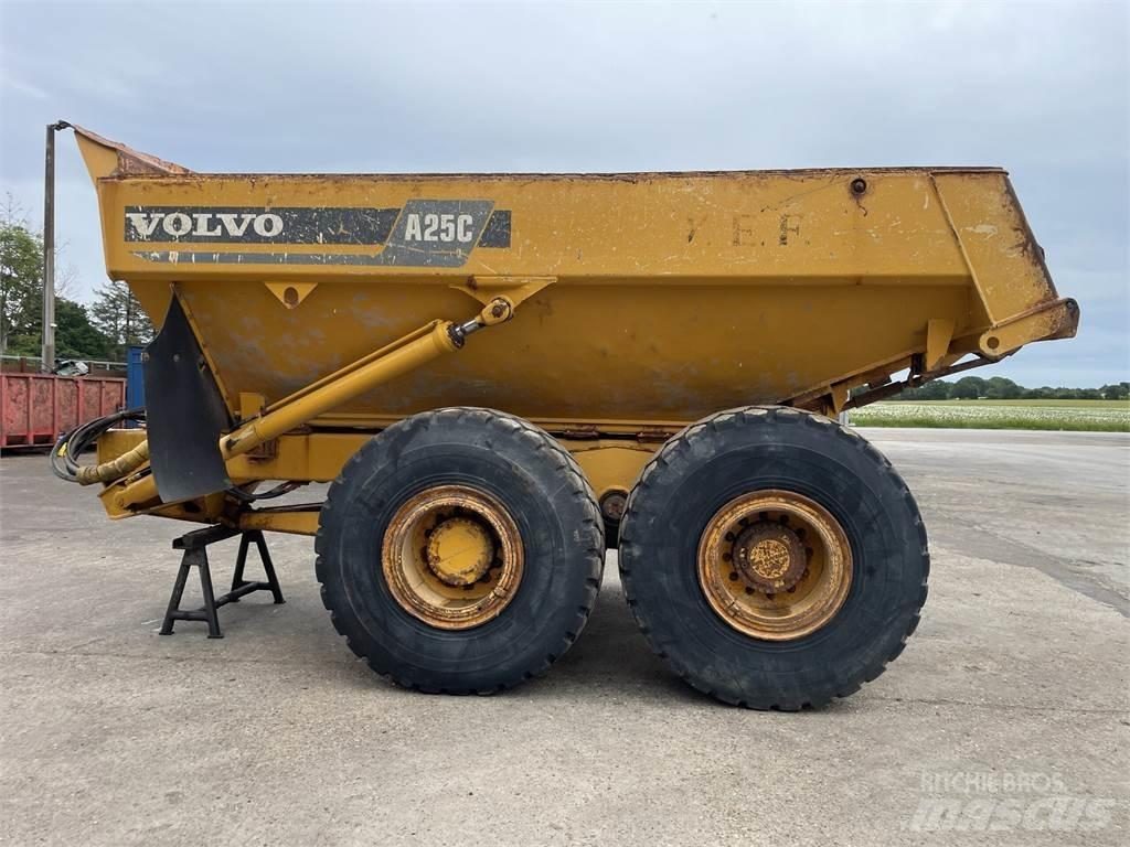 Volvo A25C dumpervogn 6x6 Stavebné sklápače
