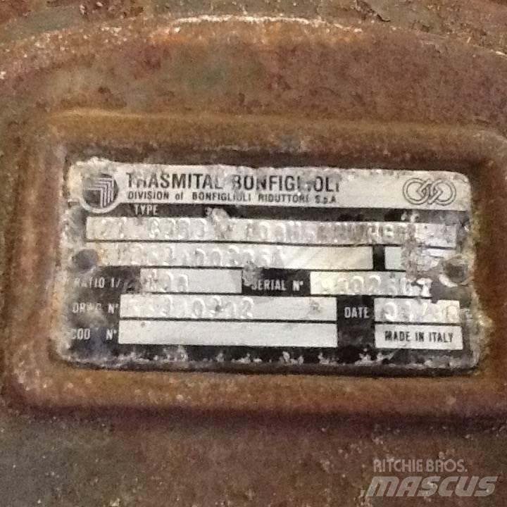 Volvo EC340 Køregear Prevodovka