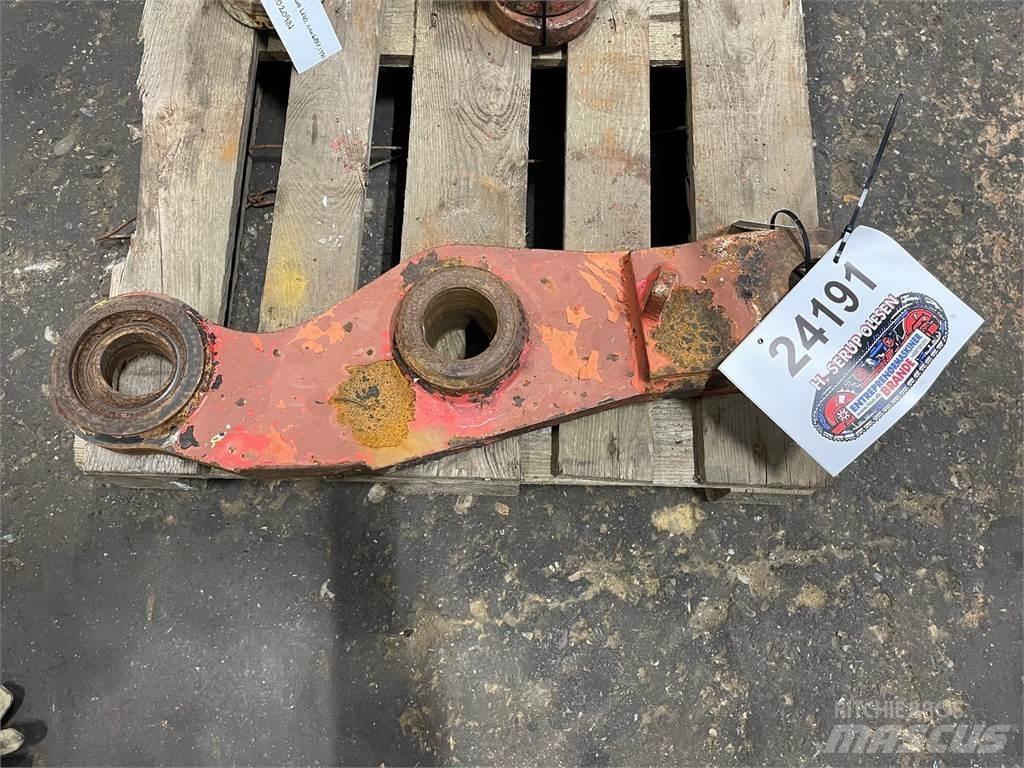 Volvo L120 Link Arm Ďalšie komponenty