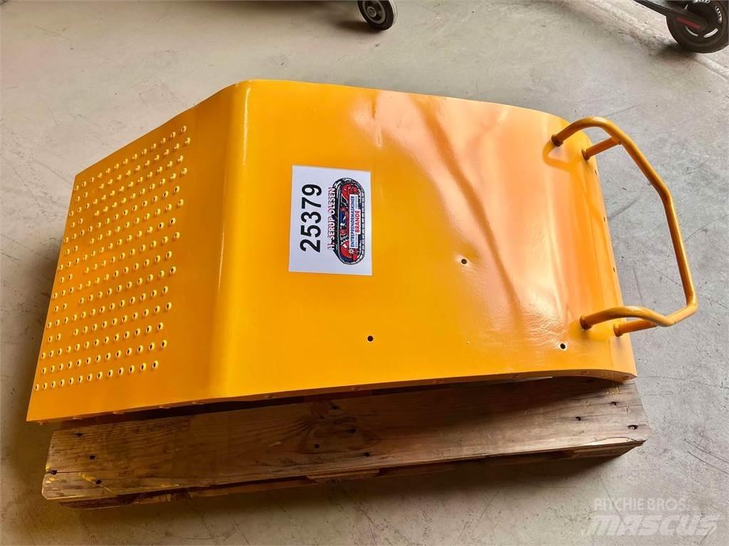 Volvo L120F bagskærm Ďalšie komponenty