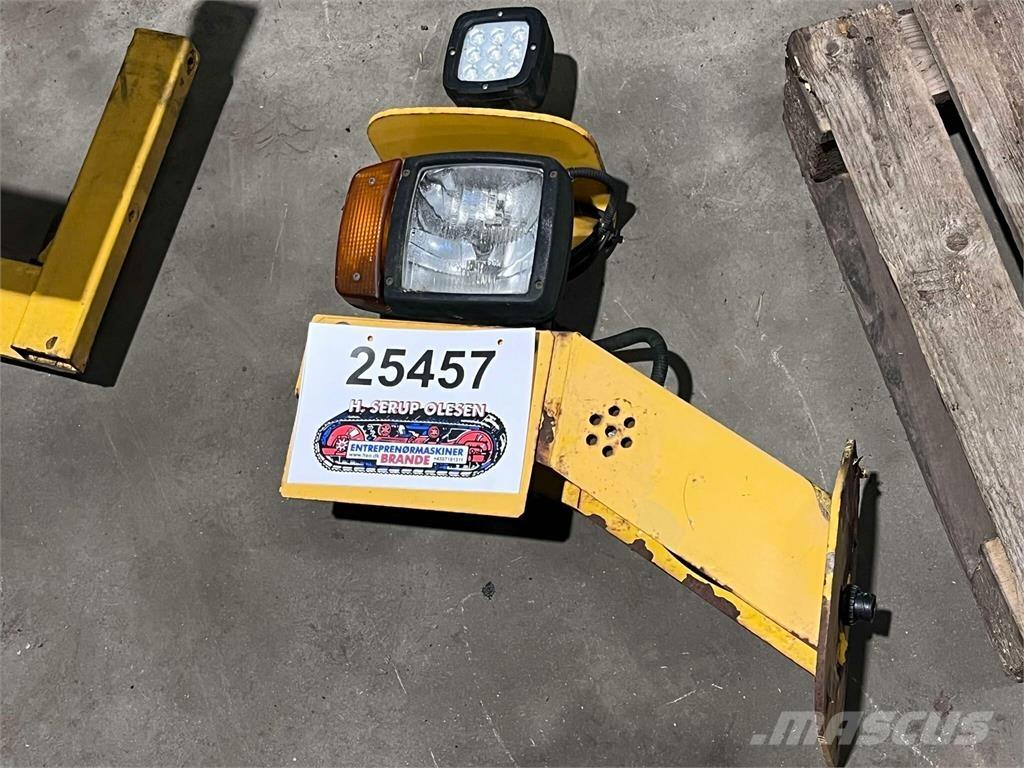 Volvo L120F frontlygte Elektronika