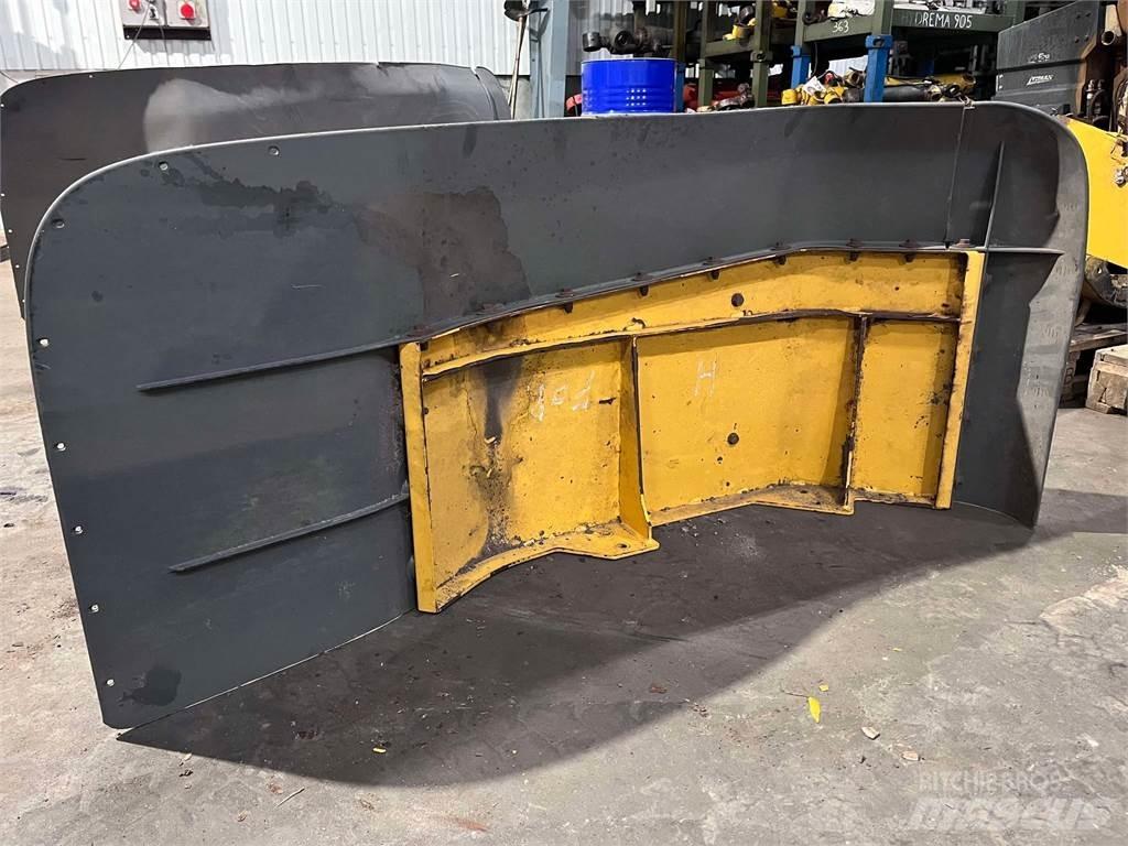 Volvo L120F frontskærm Ďalšie komponenty