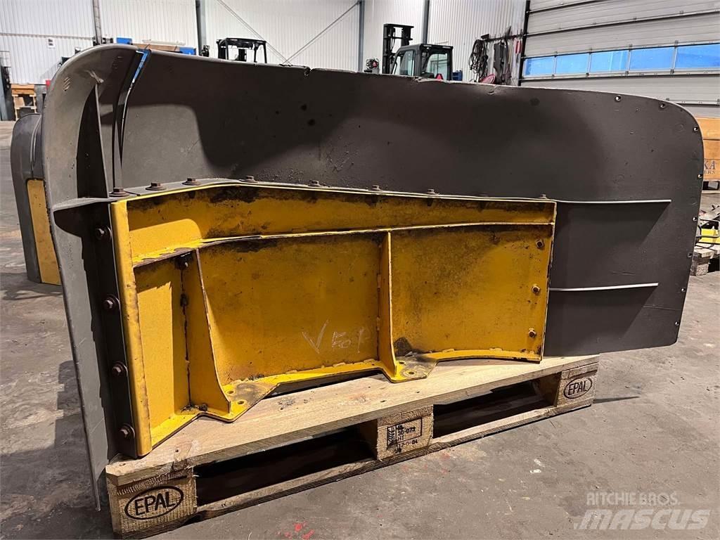 Volvo L120F frontskærm Ďalšie komponenty