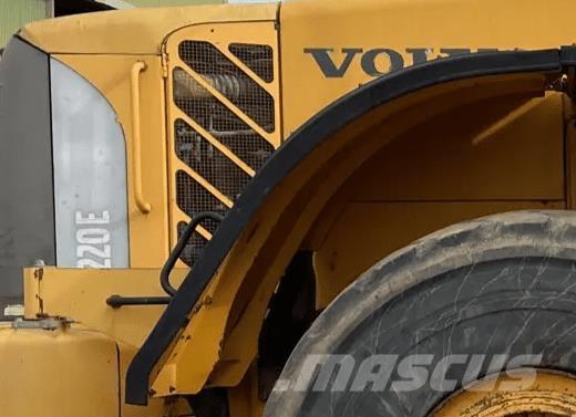 Volvo L220E højre bagskærm Ďalšie komponenty