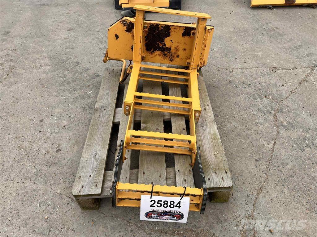 Volvo L220E trappe Ďalšie komponenty