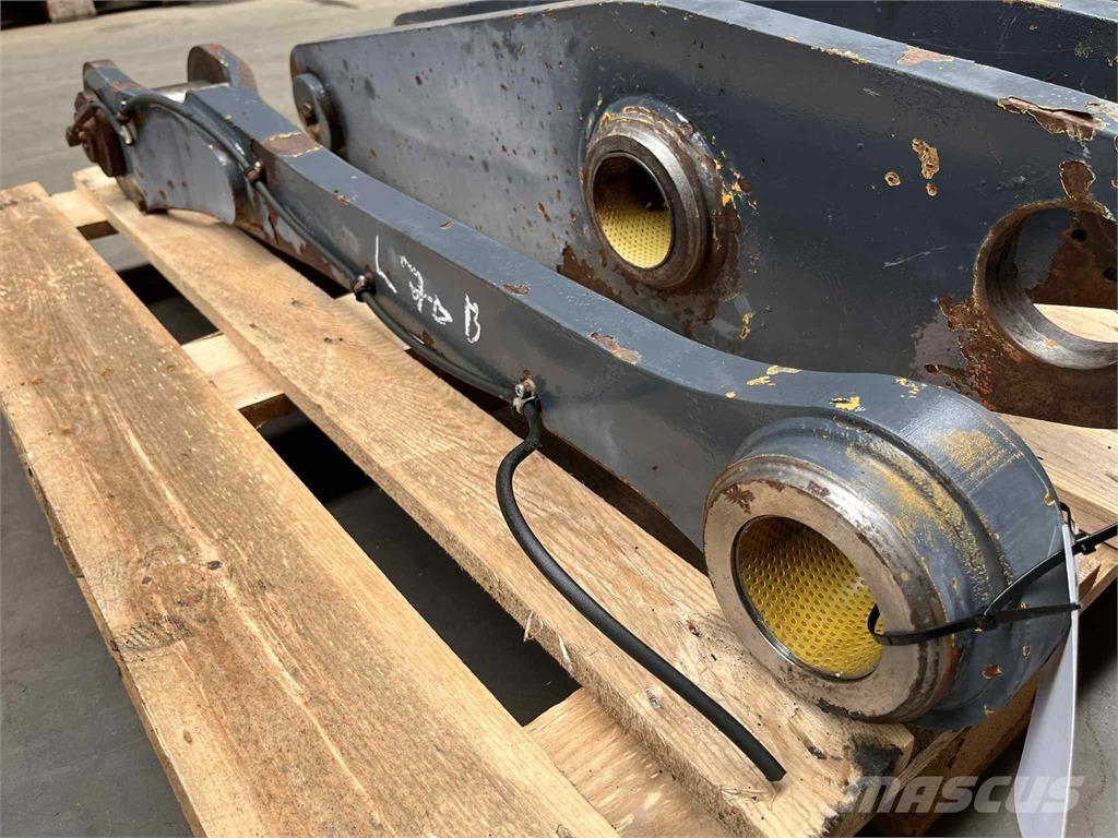 Volvo L70B Link Arm Ďalšie komponenty