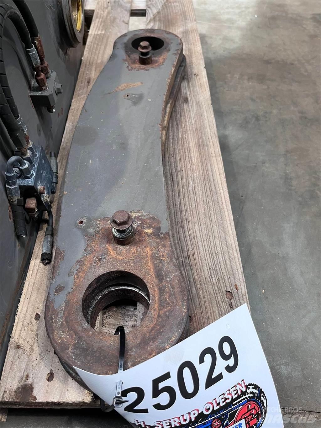 Volvo L90E Link Arm Ďalšie komponenty