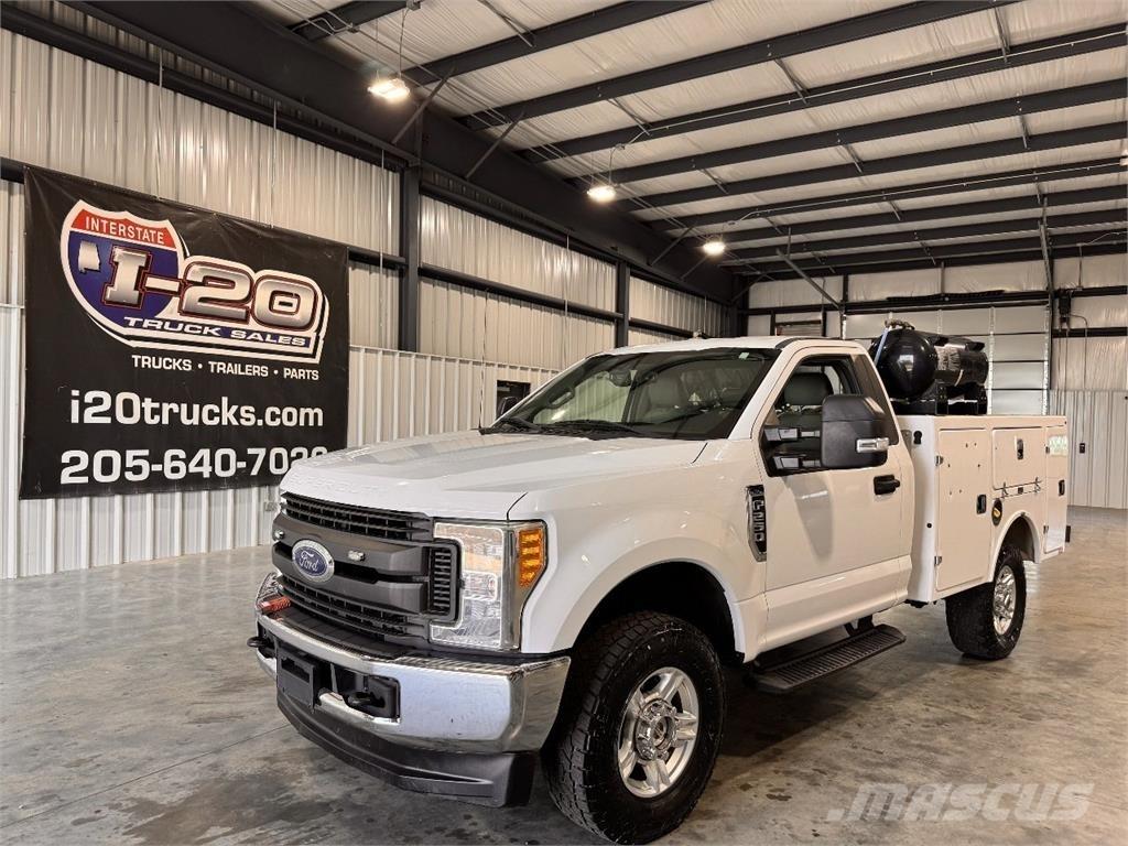 Ford F-250 Komunálne / Multi-úžitkové vozidlá