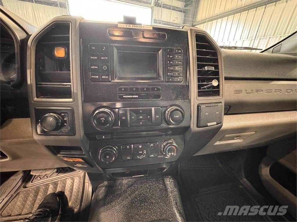 Ford F-250 Komunálne / Multi-úžitkové vozidlá