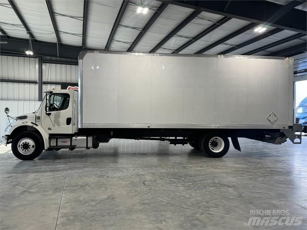 Freightliner M2 Skriňová nadstavba
