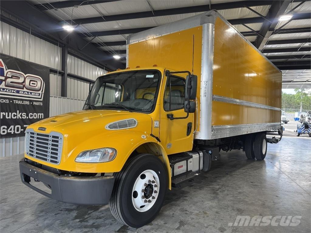 Freightliner M2 Skriňová nadstavba