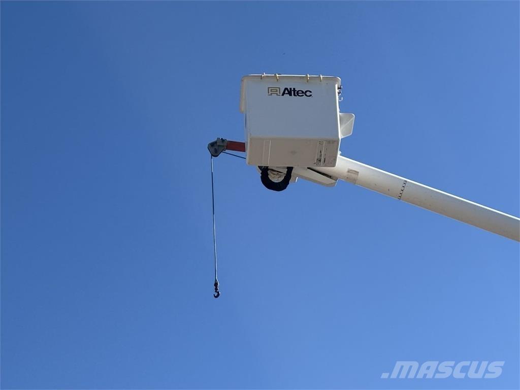 Freightliner M2 Autoplošiny