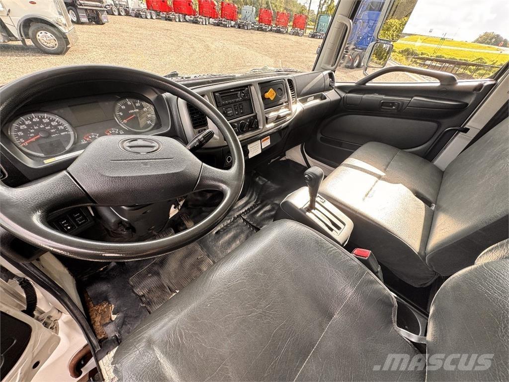 Hino 268 Skriňová nadstavba