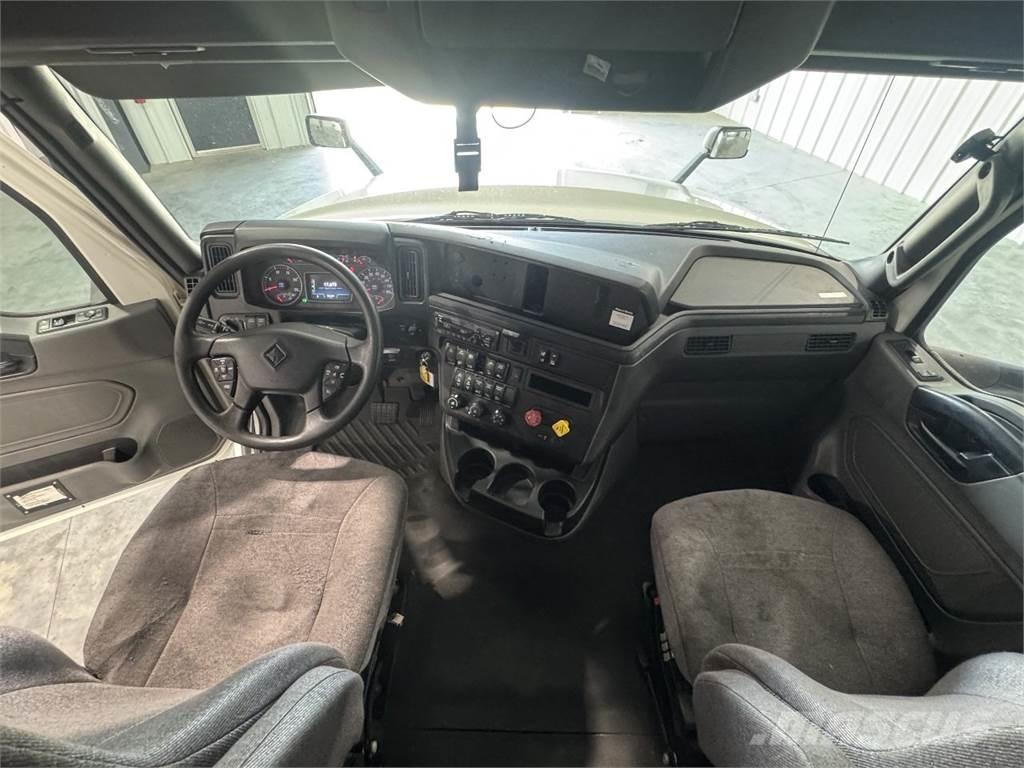 International LT625 Ťahače