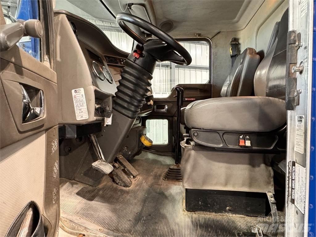 Kenworth T370 Plošinové nákladné automobily/nákladné automobily so sklápacími bočnicami