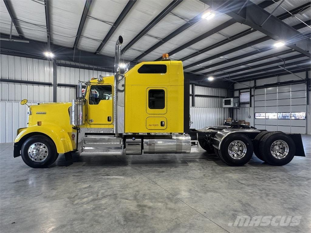 Kenworth W900L Ťahače