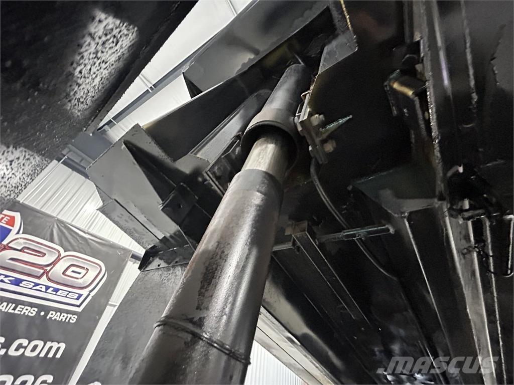 Mack Granite Sklápače