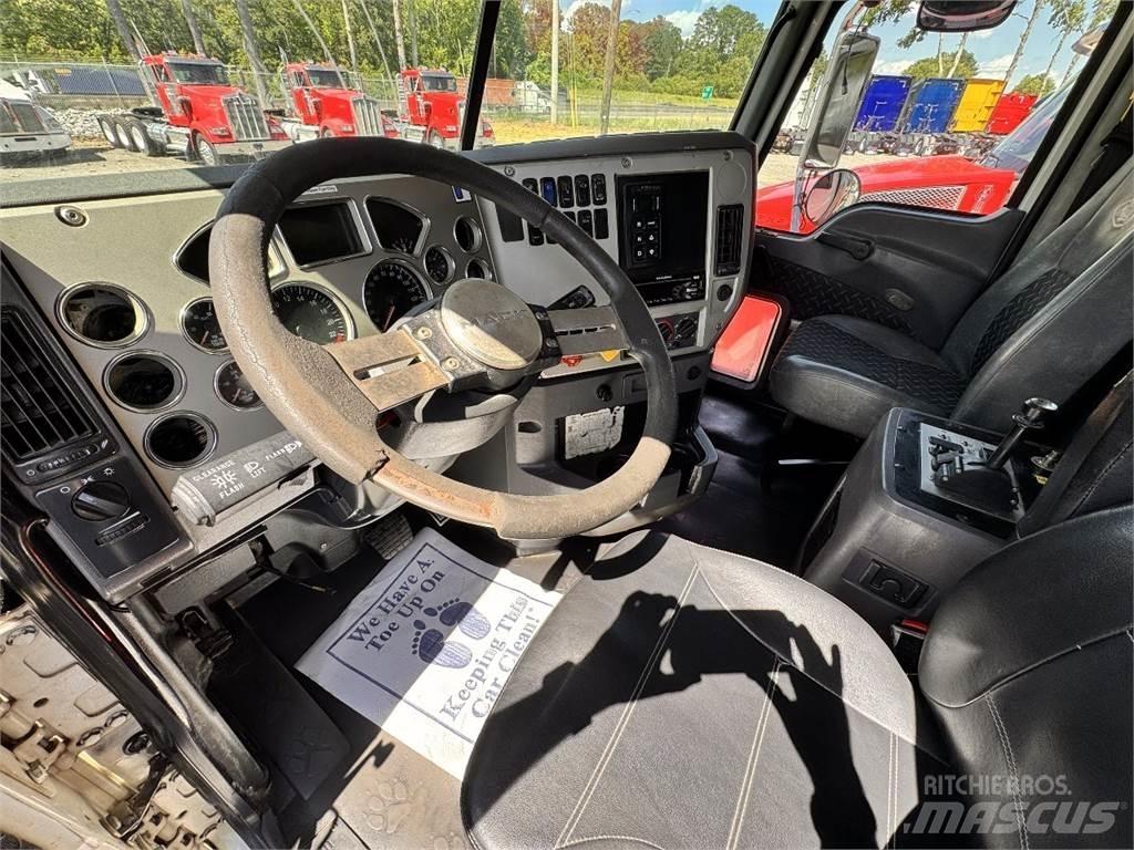 Mack GU713 Sklápače
