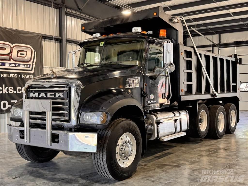 Mack GU713 Sklápače