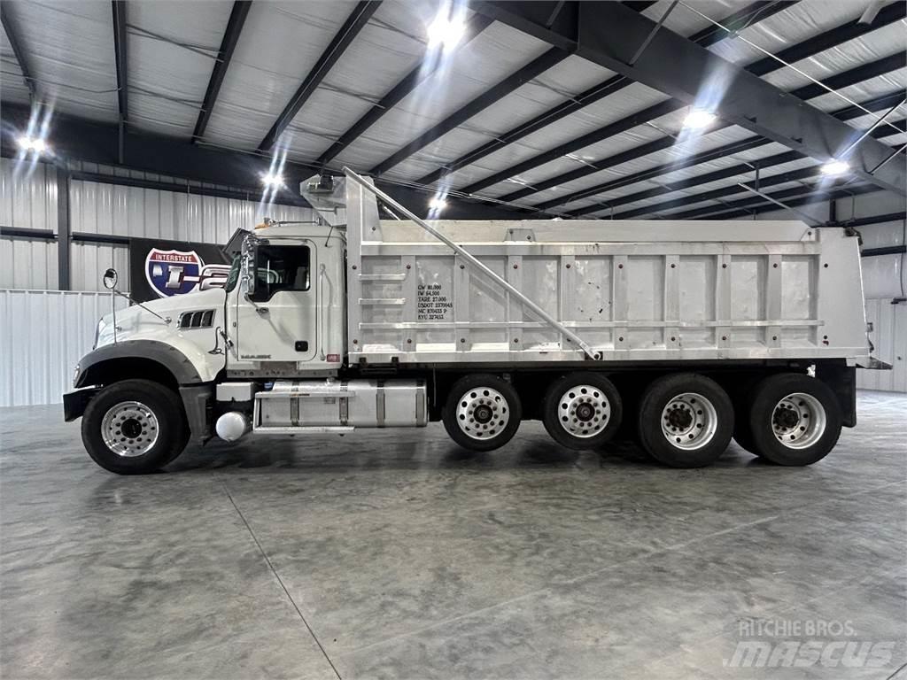 Mack GU713 Sklápače