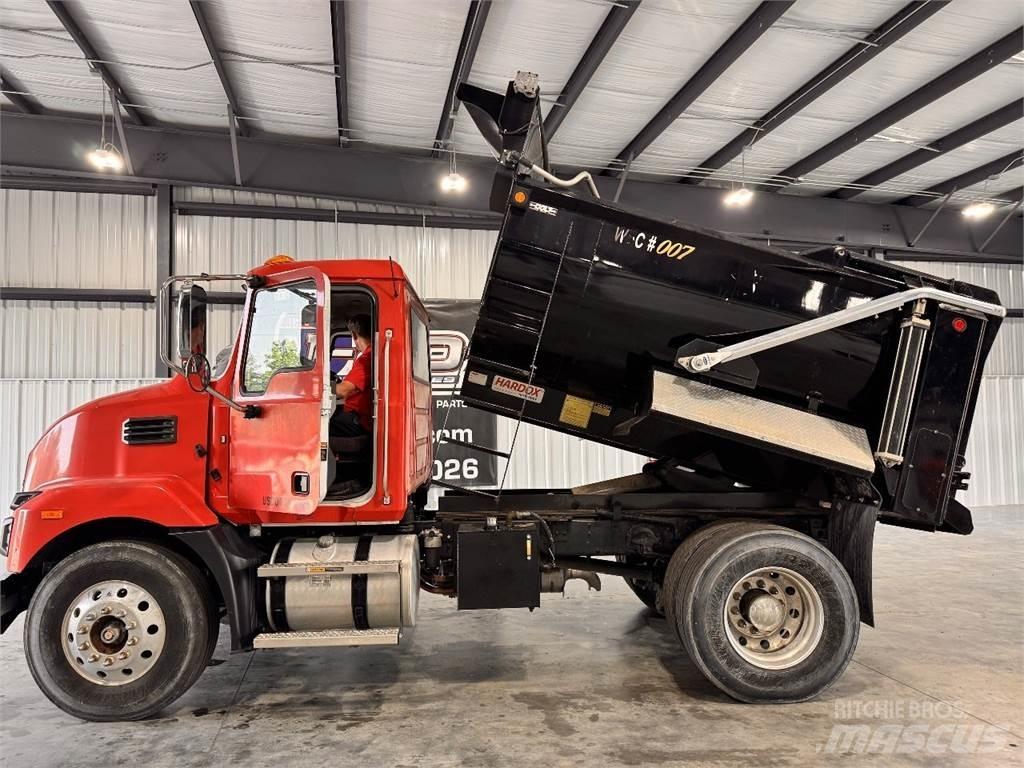 Mack MD6 Sklápače