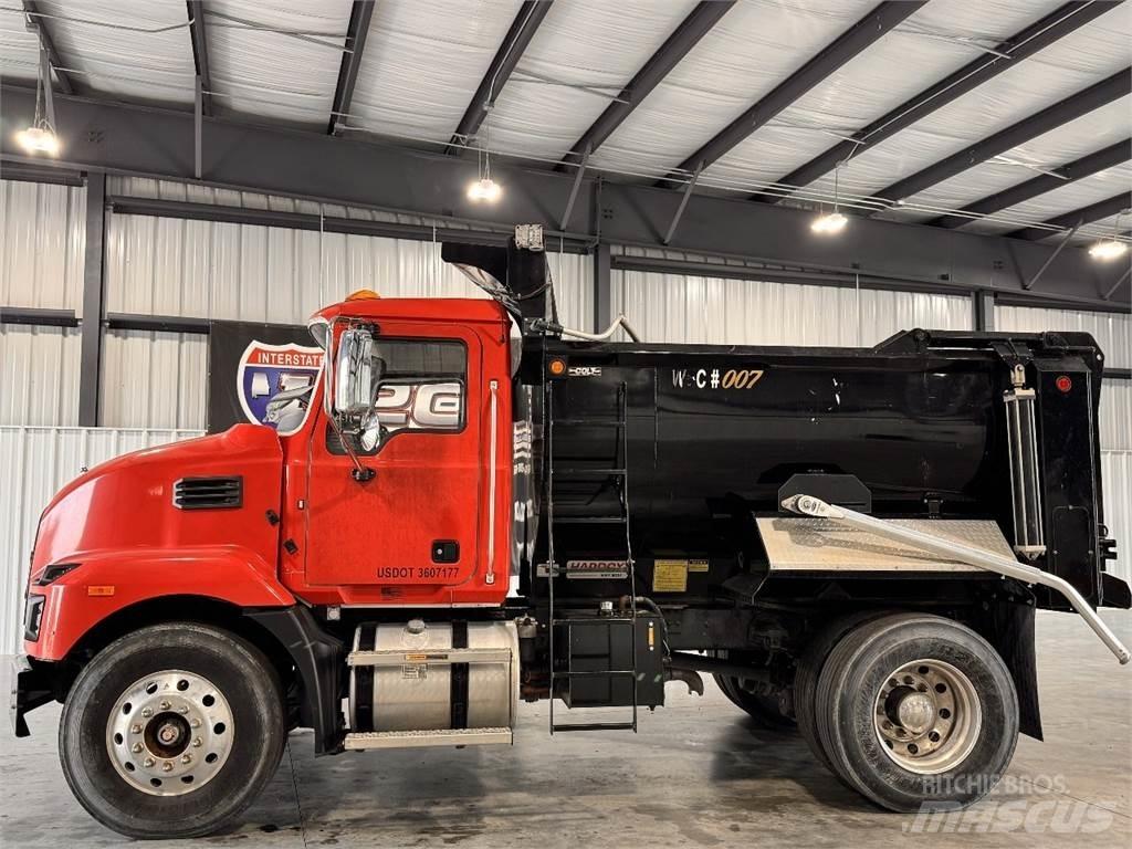 Mack MD6 Sklápače