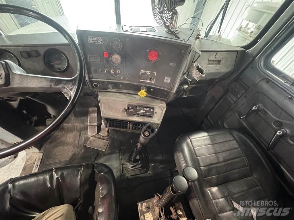 Mack RD690S Nosiče kontajnerov/Prepravníky kontajnerov