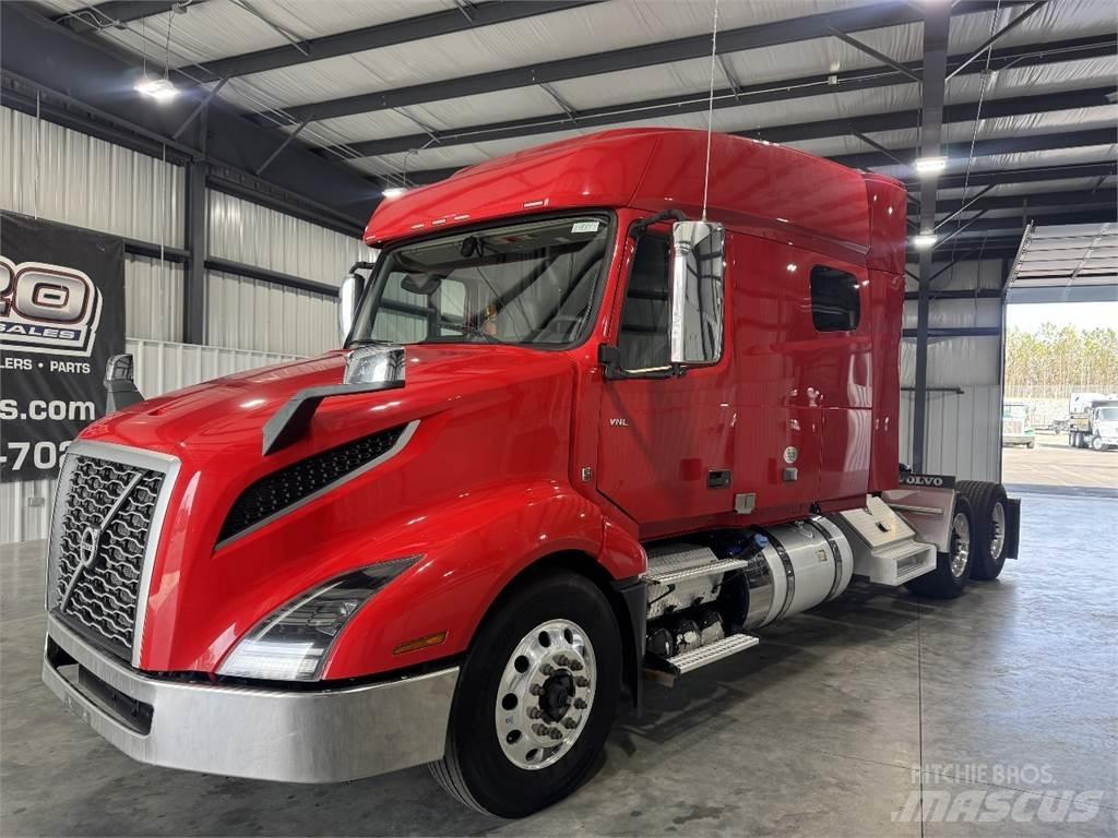 Volvo VNL64T740 Ťahače