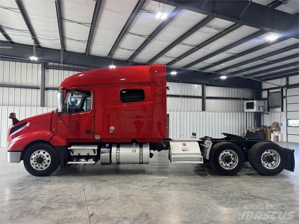 Volvo VNL64T740 Ťahače