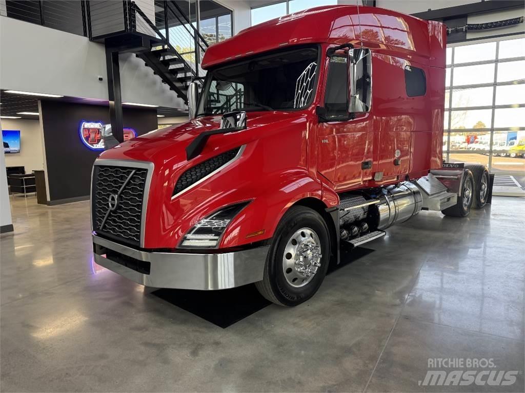 Volvo VNL64T740 Ťahače