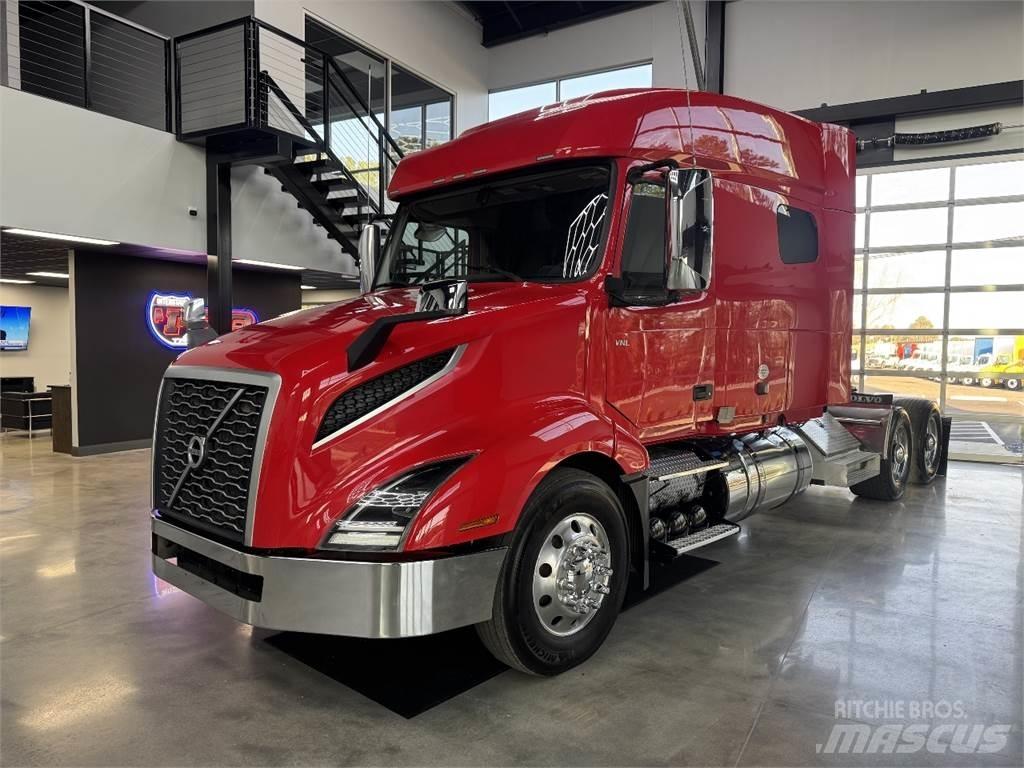 Volvo VNL64T740 Ťahače