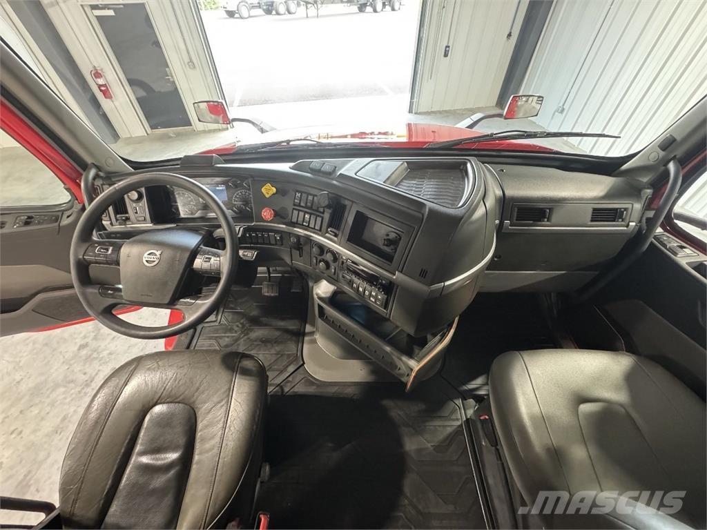 Volvo VNL64T740 Ťahače