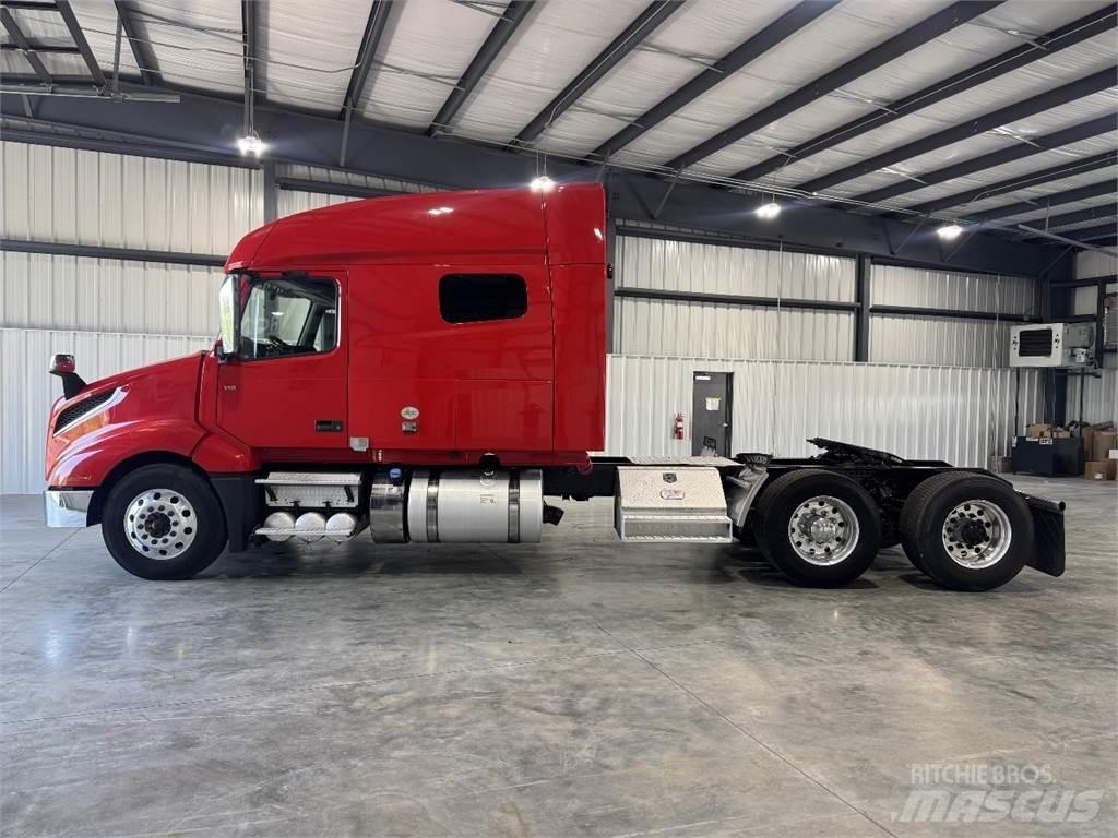 Volvo VNL64T740 Ťahače
