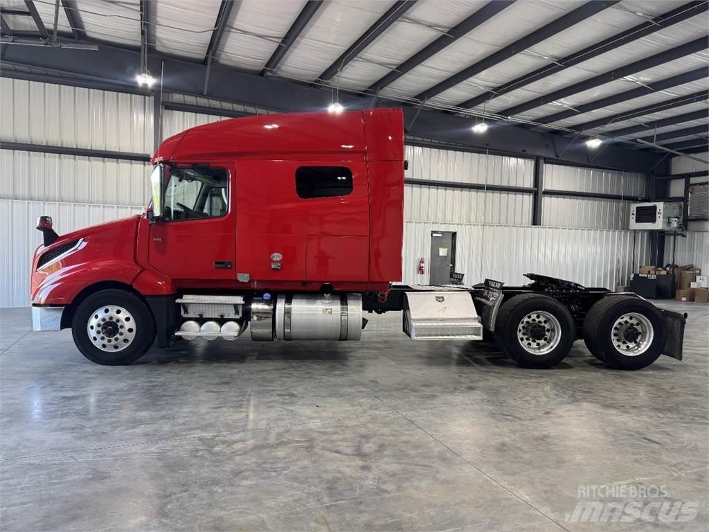 Volvo VNL64T740 Ťahače