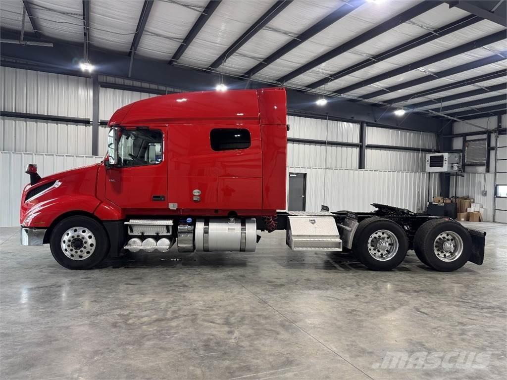Volvo VNL64T740 Ťahače