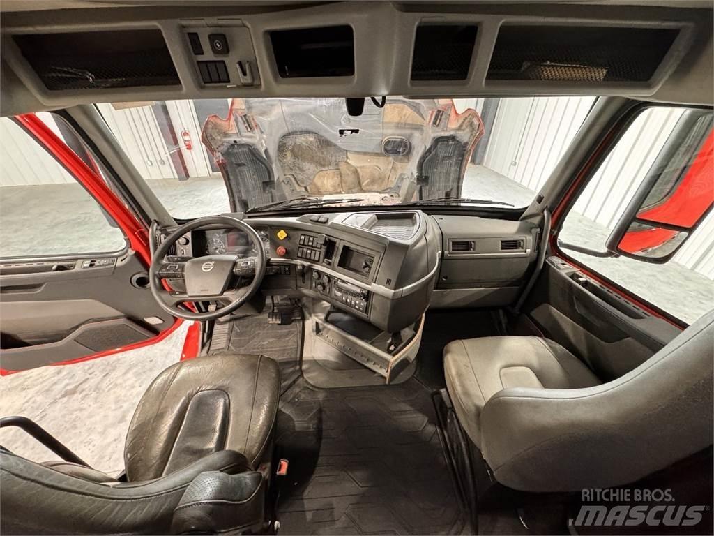 Volvo VNL64T740 Ťahače
