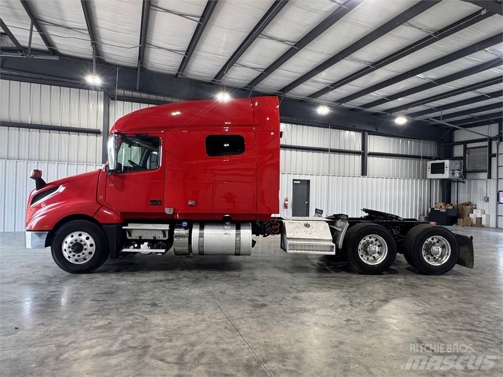 Volvo VNL740 Ťahače