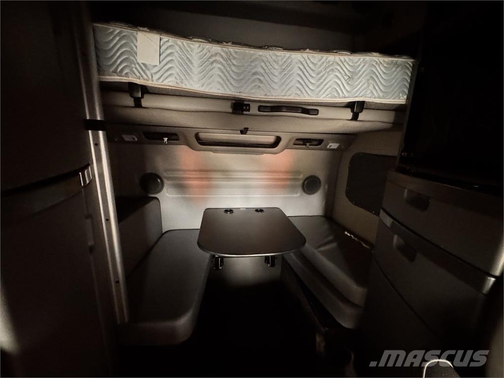 Volvo VNL860 Ťahače