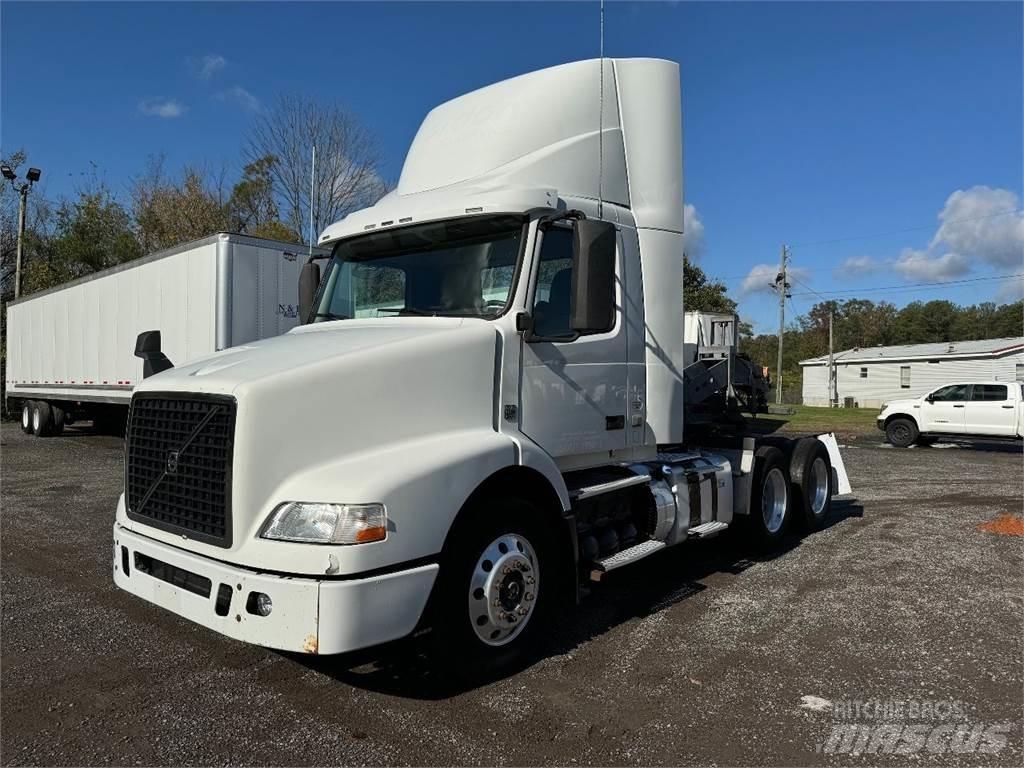 Volvo VNM64T200 Ťahače