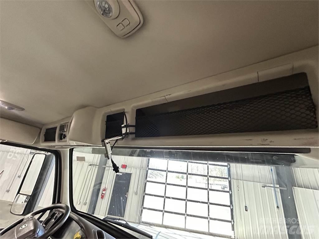 Volvo VNM64T200 Ťahače