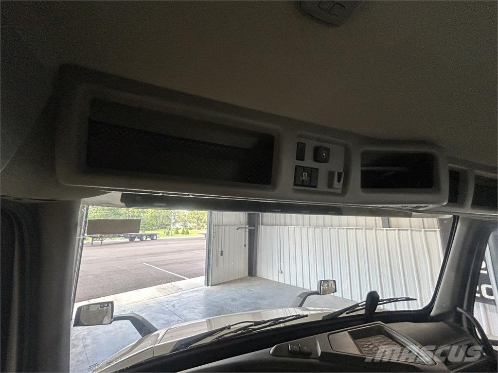 Volvo VNR64T300 Ťahače