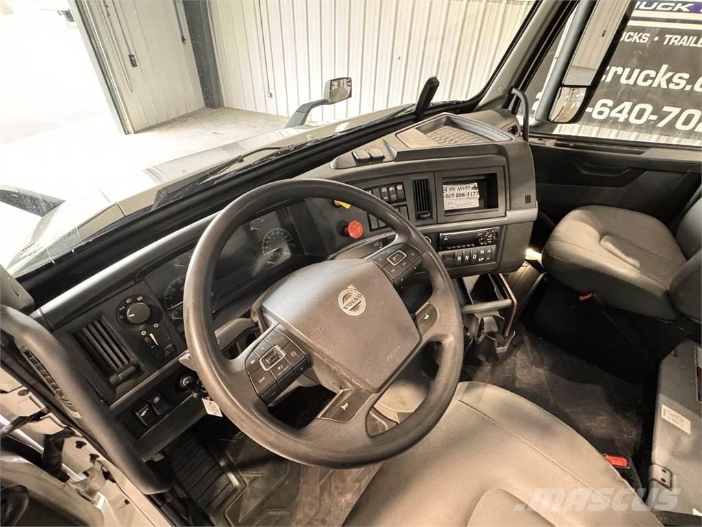 Volvo VNR64T300 Ťahače