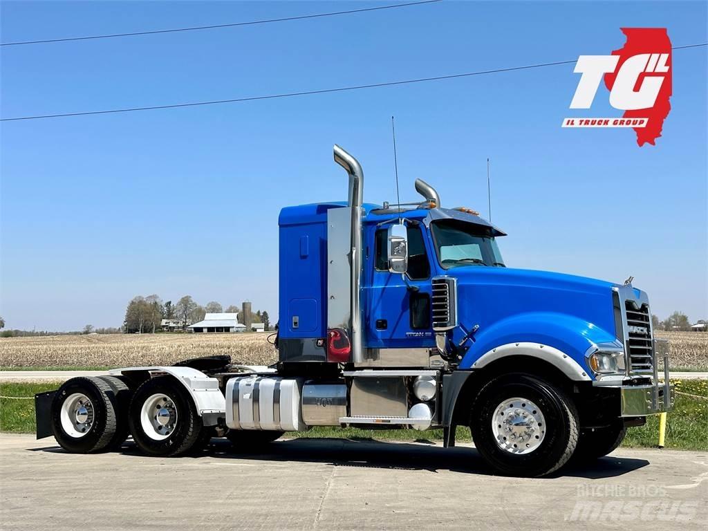 Mack Titan TD713 Ťahače