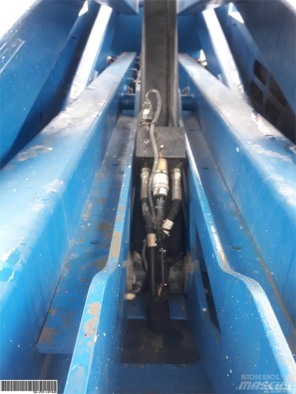 Genie GS3369RT Nožnicové zdvíhacie plošiny
