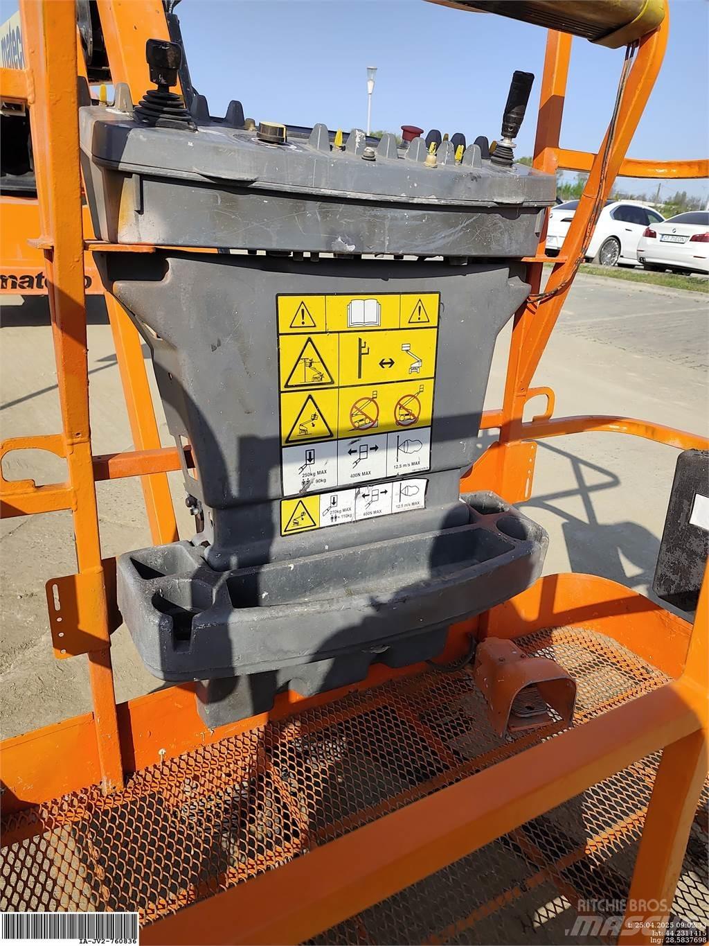 JLG 460SJ Kĺbové plošiny