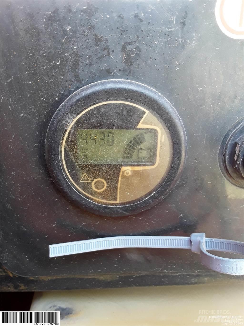 JLG 660SJ Kĺbové plošiny