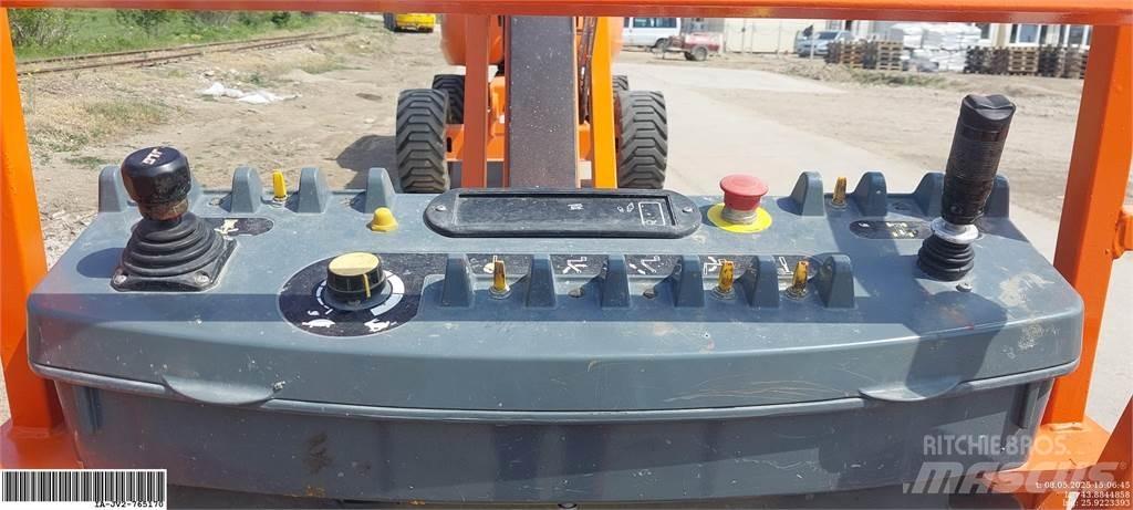 JLG 860SJ Kĺbové plošiny