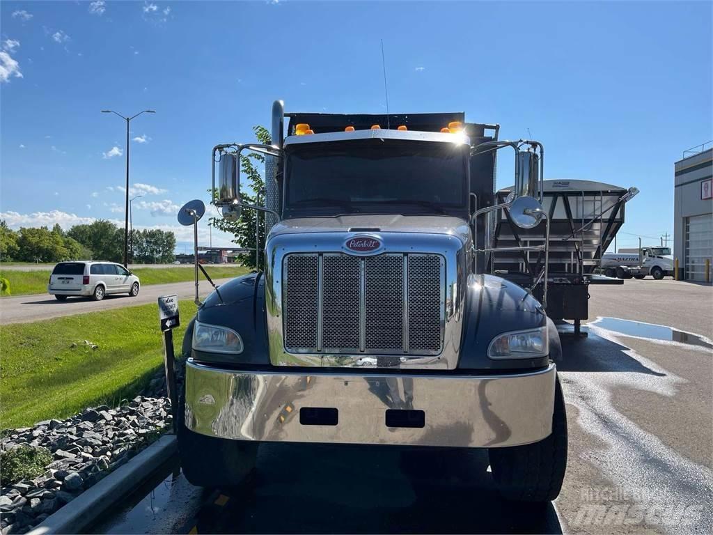Peterbilt 348 Sklápače
